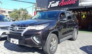 foto de Autos marca Toyota seminuevo modelo Fortuner año 2017 en Quito