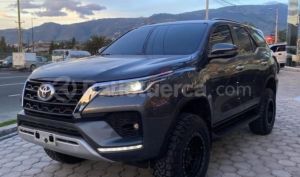 foto de Autos marca Toyota seminuevo modelo New Fortuner año 2025 en Ibarra
