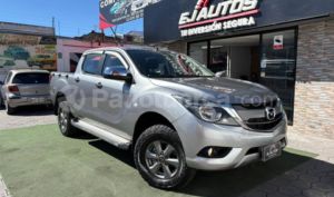 foto de Autos marca Mazda seminuevo modelo BT-50 4x4 Diesel año 2018 en Quito