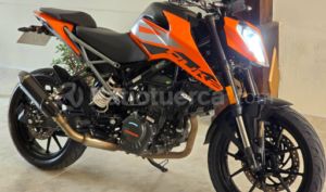 foto de Motos marca KTM seminuevo modelo Duke 200 ABS año 2023 en Cuenca