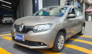 foto de Autos marca Renault seminuevo modelo LOGAN EXPRESSION 1.6 año 2016 en Quito