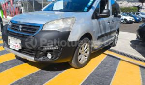 foto de Autos marca Peugeot seminuevo modelo Partner año 2018 en Quito