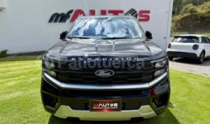 foto de Autos marca Ford seminuevo modelo EXPEDITION PLATINUM año 2025 en Otavalo