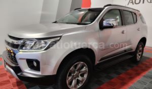 foto de Autos marca Chevrolet seminuevo modelo TRAILBLAZER PREMIER año 2022 en Quito
