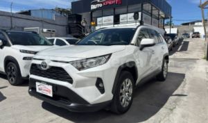 foto de Autos marca Toyota seminuevo modelo NEW RAV 4 año 2024 en Quito