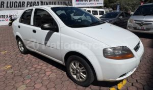 foto de Autos marca Chevrolet seminuevo modelo Aveo Family año 2019 en Quito
