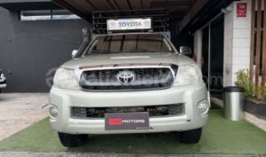 foto de Autos marca Toyota seminuevo modelo EKT HILUX 4X2 CS año 2009 en Ibarra