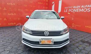 foto de Autos marca Volkswagen seminuevo modelo Jetta año 2016 en Quito