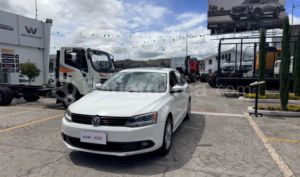 foto de Autos marca Volkswagen seminuevo modelo New Jetta año 2013 en Ambato