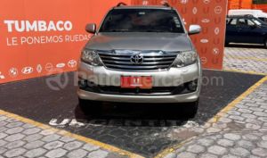 foto de Toyota Fortuner 2014