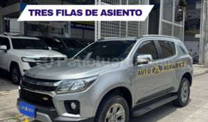 foto de Autos marca Chevrolet seminuevo modelo TRAILBLAZER PREMIER año 2024 en Guayaquil