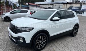 foto de Volkswagen T-CROSS CONFORTLINE 2022