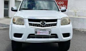 foto de Autos marca Mazda seminuevo modelo BT-50 CD 4x4 año 2017 en Quito