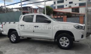 foto de Autos marca Chevrolet seminuevo modelo D-MAX CRDI HI RIDE año 2026