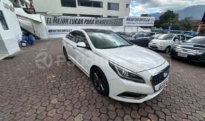 foto de Autos marca Hyundai seminuevo modelo Sonata Fe año 2017 en Quito