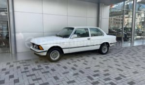foto de Autos marca BMW seminuevo modelo 320i año 1982 en Quito