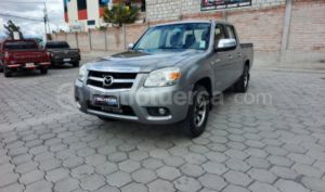 foto de Autos marca Mazda seminuevo modelo BT-50 CD 4x2 Diesel año 2015 en Ambato