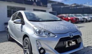 foto de Autos marca Toyota seminuevo modelo Prius C Sport año 2017 en Quito