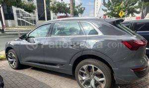 foto de Autos marca Audi seminuevo modelo Q8 e-tron 50 Sportback año 2024 en Guayaquil