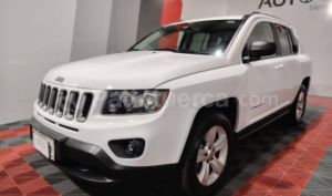 foto de Autos marca Jeep seminuevo modelo Compass Sport año 2017 en Quito