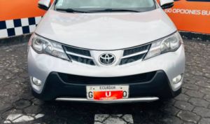 foto de Autos marca Toyota seminuevo modelo NEW RAV 4 año 2014 en Quito