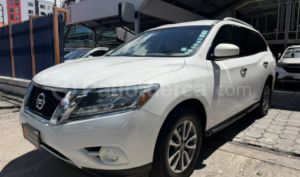 foto de Autos marca Nissan seminuevo modelo Pathfinder año 2013 en Quito