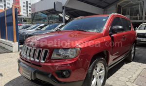 foto de Autos marca Jeep seminuevo modelo Compass Sport año 2015
