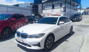 foto de Autos marca BMW seminuevo modelo 320i año 2020 en Quito