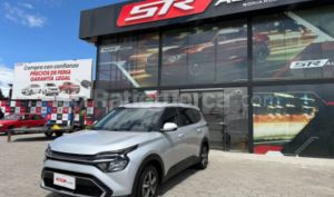 foto de Autos marca Kia seminuevo modelo Carens Lx7 año 2023 en Ambato