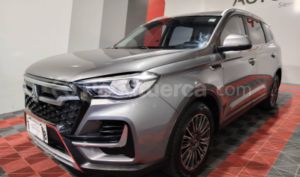 foto de Autos marca Sinotruk seminuevo modelo U70 PRO año 2023