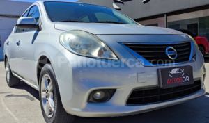 foto de Autos marca Nissan seminuevo modelo Versa año 2014
