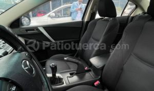 foto de Autos marca Mazda seminuevo modelo 3 año 2011 en Quito