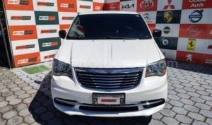 foto de Autos marca Chrysler seminuevo modelo Town & Country año 2012