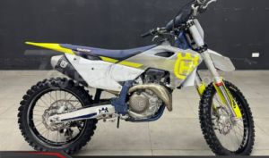 foto de Motos marca Husqvarna seminuevo modelo FC450 año 2023 en Sangolqui