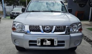 foto de Autos marca Nissan seminuevo modelo Frontier NP300 año 2012 en Quito