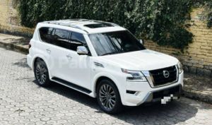 foto de Autos marca Nissan seminuevo modelo Armada Platinum año 2022 en Quito