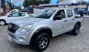 foto de Autos marca Chevrolet seminuevo modelo D-MAX CRDI 2.5 CD 4X2 TM DIESEL año 2023