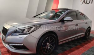 foto de Autos marca Hyundai seminuevo modelo Sonata Hybrid año 2016 en Quito