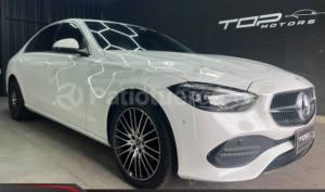 foto de Autos marca Mercedes Benz seminuevo modelo C 200 Avantgarde año 2023 en Cumbayá
