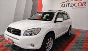 foto de Autos marca Toyota seminuevo modelo RAV 4 año 2007 en Quito