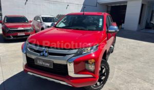 foto de Autos marca Mitsubishi seminuevo modelo L200 año 2020 en Cuenca