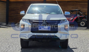 foto de Autos marca Mitsubishi seminuevo modelo L200 año 2024 en Cuenca