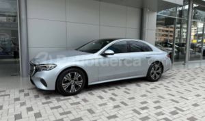 foto de Autos marca Mercedes Benz seminuevo modelo E300 año 2026 en Quito