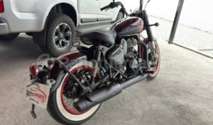 foto de Motos marca Royal Enfield seminuevo modelo Clasic año 2026 en Quito