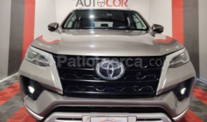 foto de Autos marca Toyota seminuevo modelo Fortuner año 2024 en Quito