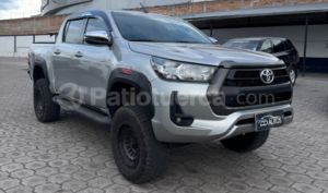 foto de Autos marca Toyota seminuevo modelo Hilux CD 4x4 Diesel año 2022 en Quito