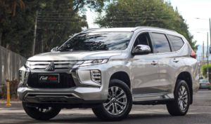 foto de Autos marca Mitsubishi seminuevo modelo Montero Sport año 2022 en Quito