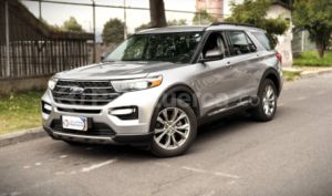 foto de Autos marca Ford seminuevo modelo Explorer XLT año 2021