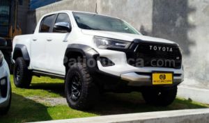 foto de Autos marca Toyota seminuevo modelo Hilux CD 4x4 Diesel año 2024