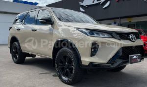 foto de Autos marca Toyota seminuevo modelo New Fortuner año 2018